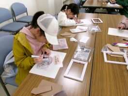 100_2270  デザインが決まったら黒枠から（姉妹）（2）.JPG